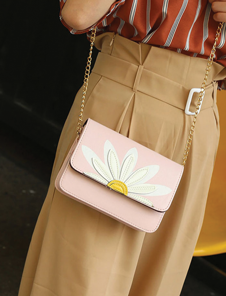 Flower Embroidery Shoulder Bag Flower Embroidery Shoulder Bag