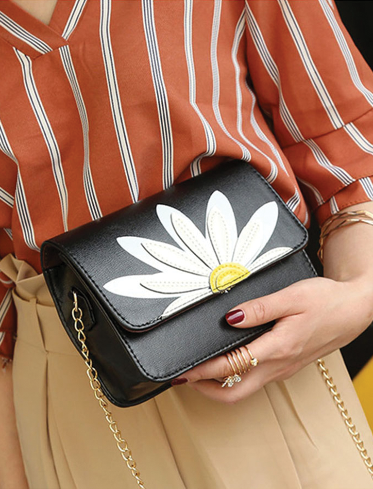 Flower Embroidery Shoulder Bag Flower Embroidery Shoulder Bag