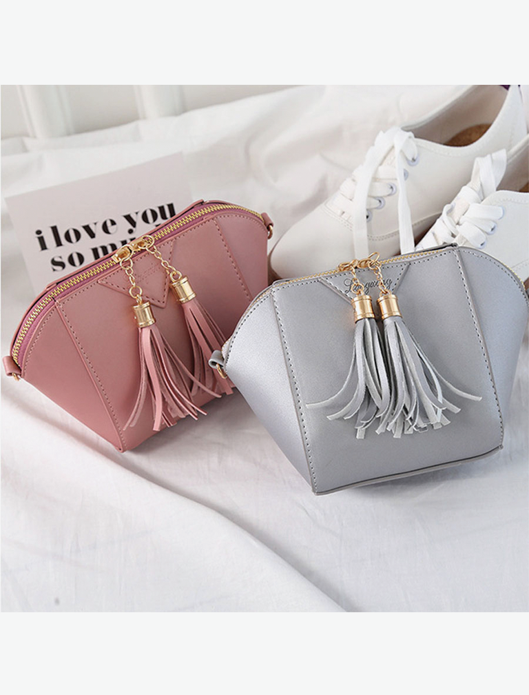 Solid Mini Saddle Evening Purse Solid Mini Saddle Evening Purse