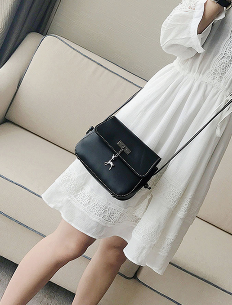 Deer Chain Mini Shoulder Bag Deer Chain Mini Shoulder Bag